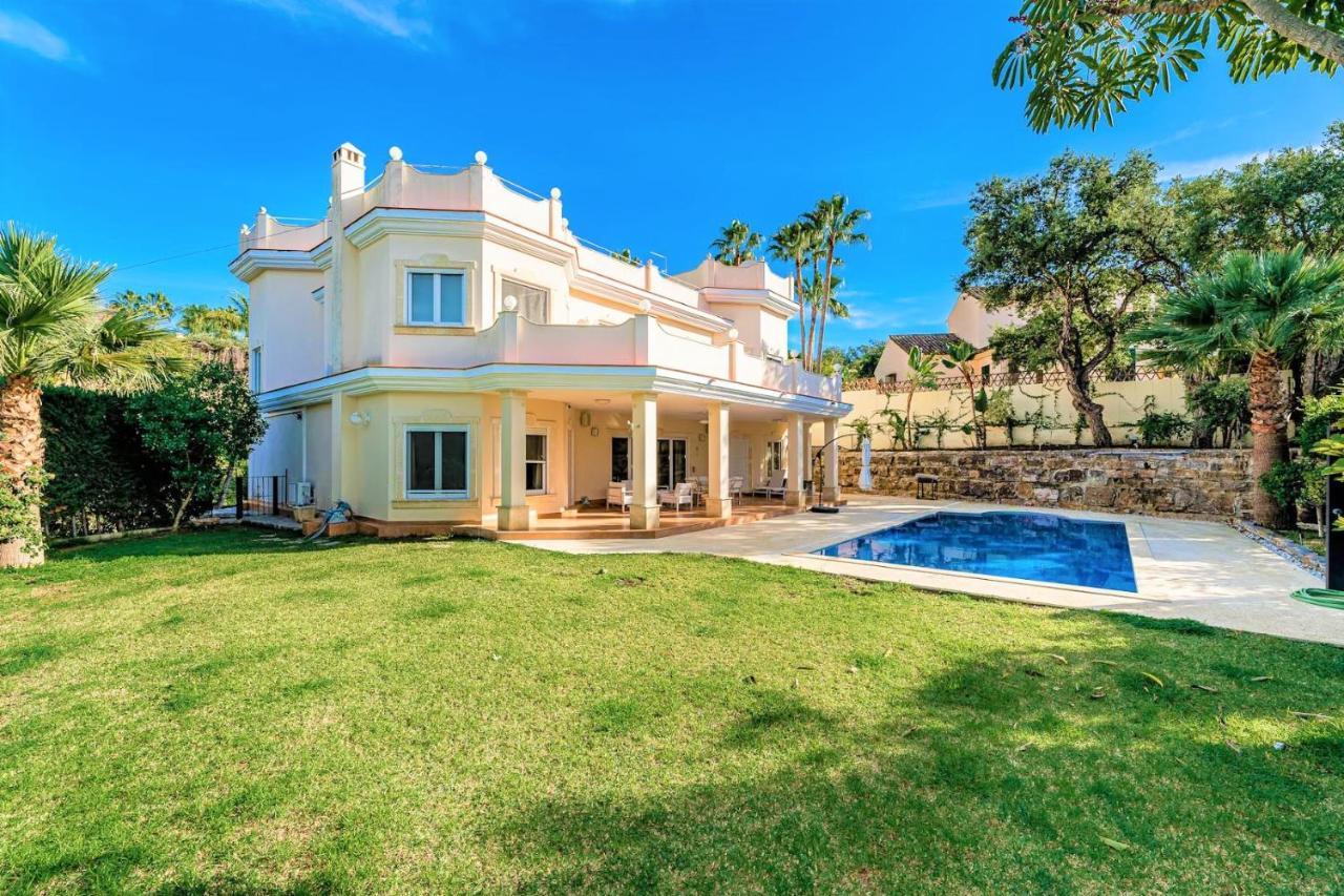 Villa Svim, Walking Distance To The Beach! Marbella Eksteriør billede