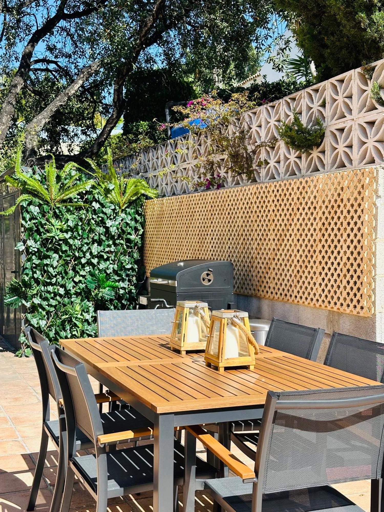 Villa Svim, Walking Distance To The Beach! Marbella Eksteriør billede